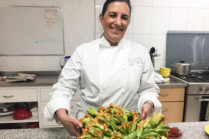 Cours de cuisine mexicaine privé avec Lucia — mole, tortillas maison, marché Mexico City