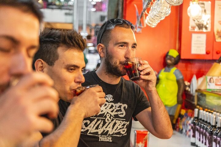 Madrid tapas food tour local guide Cava Baja off-the-beaten-track bars