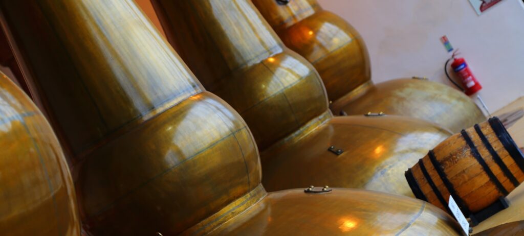 Distillery in Dublin's Liberties quarter, copper pot stills and oak casks
