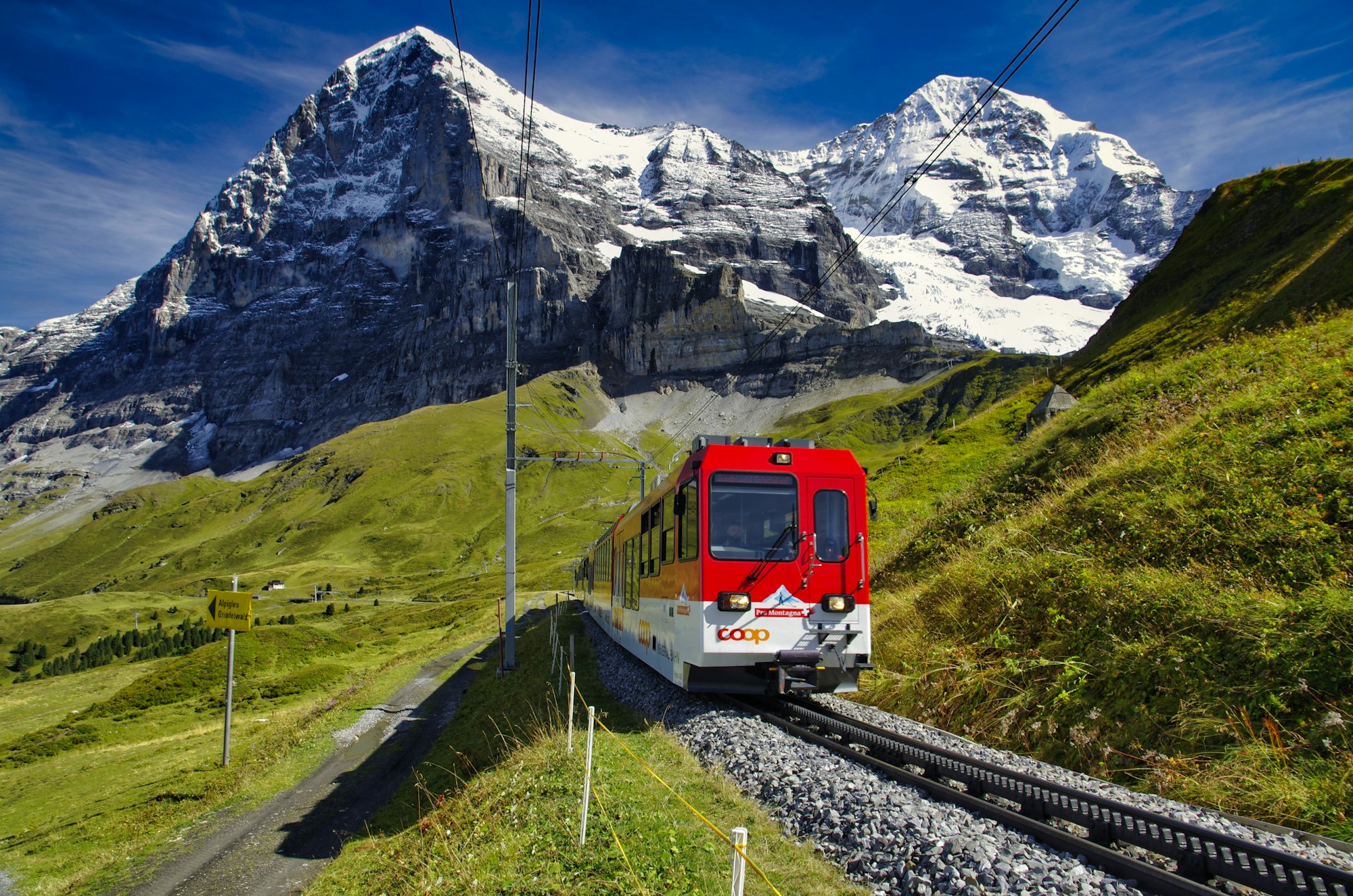 Funicular Gurtenbahn en Wabern para acceder al Gurtenfestival en Berna, Suiza