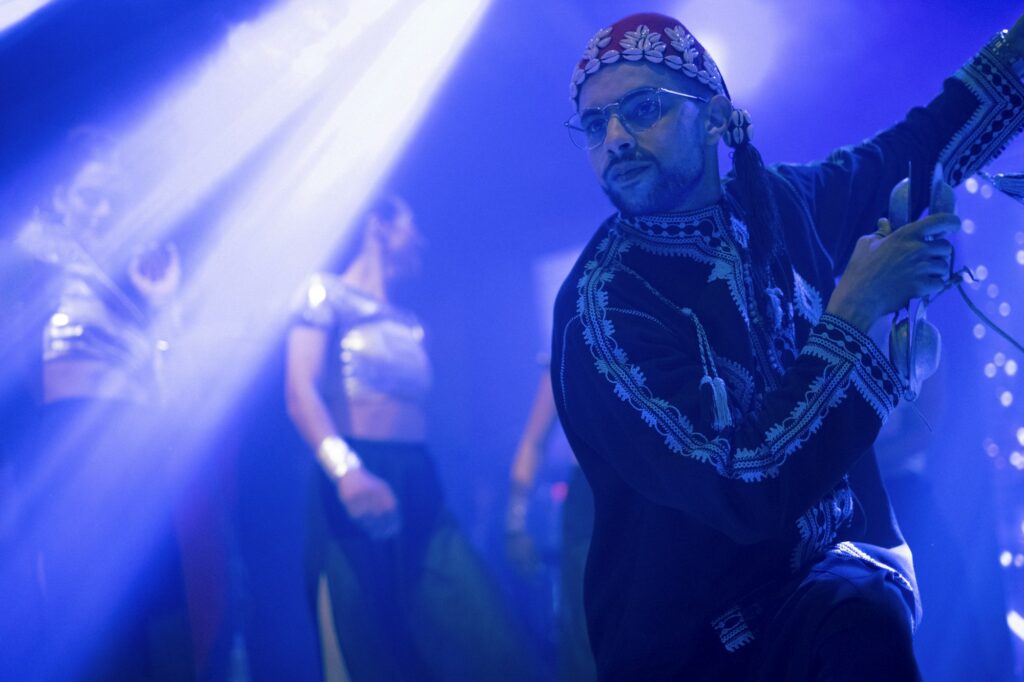 Foule lors du festival Mawazine à Rabat, Maroc — concert en plein air de nuit