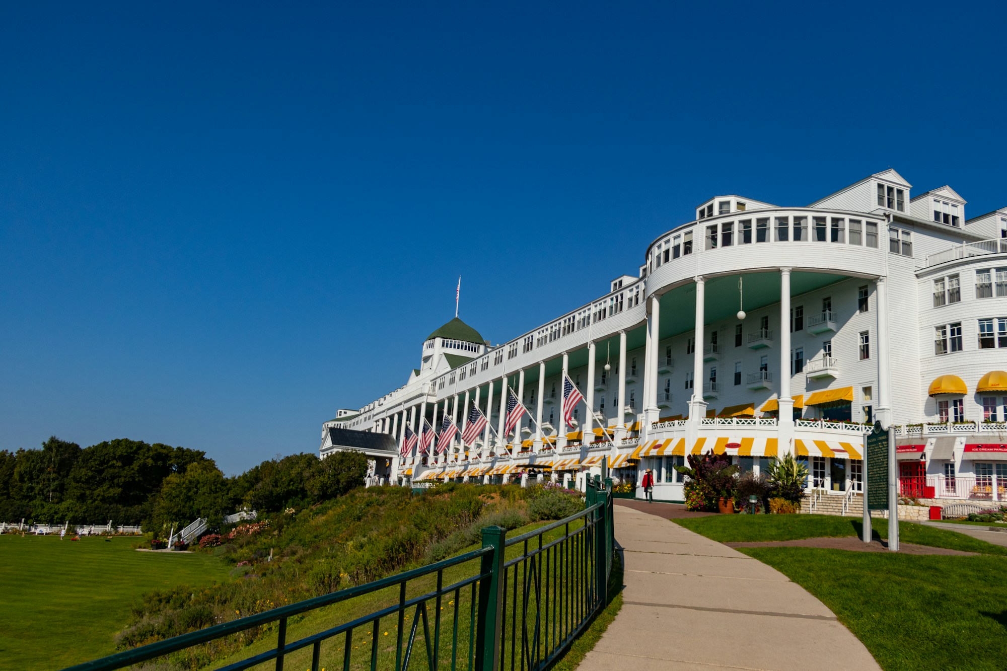 Architecture Shingle Style du Newport Casino de 1880, siège de l'International Tennis Hall of Fame