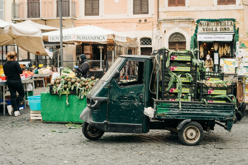 Marché couvert de Testaccio à Rome, ambiance locale et étals de produits frais
