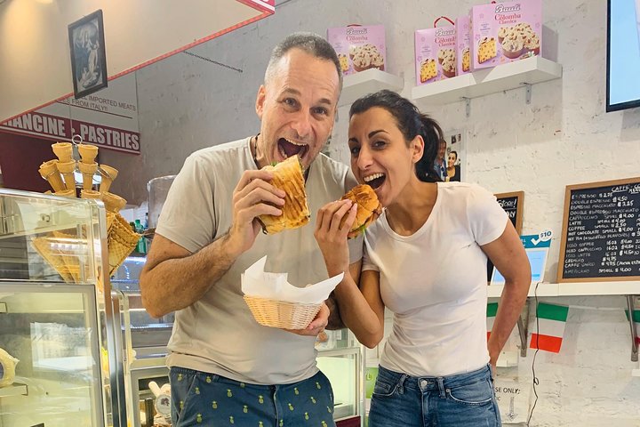 Tour culinaire italien Greenwich Village avec Greg Marro, raviolis Rafetto et cannoli Rocco's, départ Sullivan Street SoHo