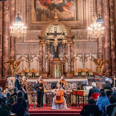 Concert classique Minoritenkirche Vienne église gothique Vivaldi Mozart