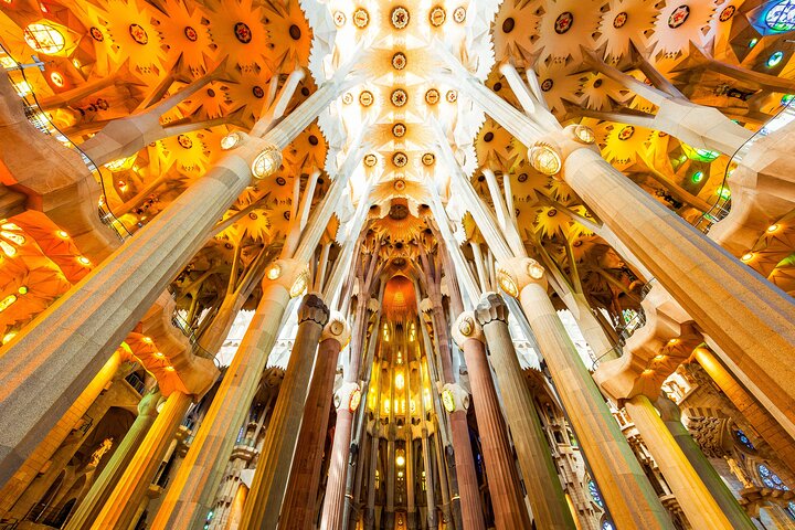 Sagrada Familia visite VIP petit groupe expérience premium — 15932P115