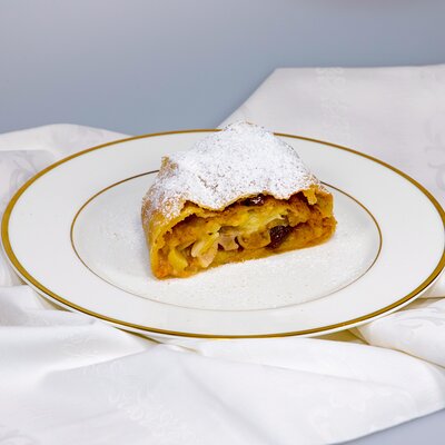 Cours de cuisine viennois Nabiel Schnitzel Apfelstrudel gastronomie autrichienne