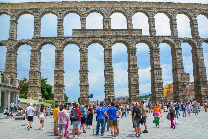 Cathédrale et Alcázar de Ségovie inclus dans le tour Tolède et Ségovie avec déjeuner depuis Madrid