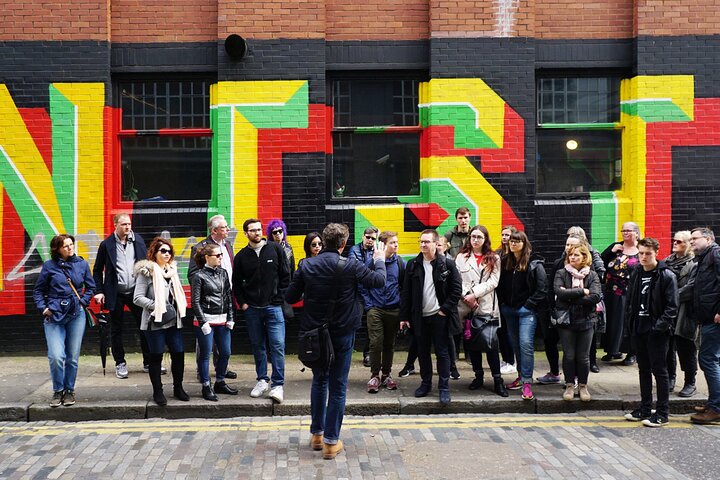 Shoreditch Street Art Tour — Banksy, Stik and ROA murals in London