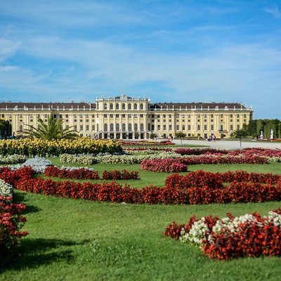 Visite guidée château Schönbrunn façade baroque et jardins