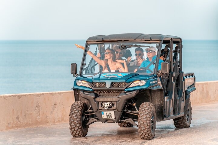 Safari privé en buggy sur les pistes de Gozo, vue sur les falaises et la Cittadella