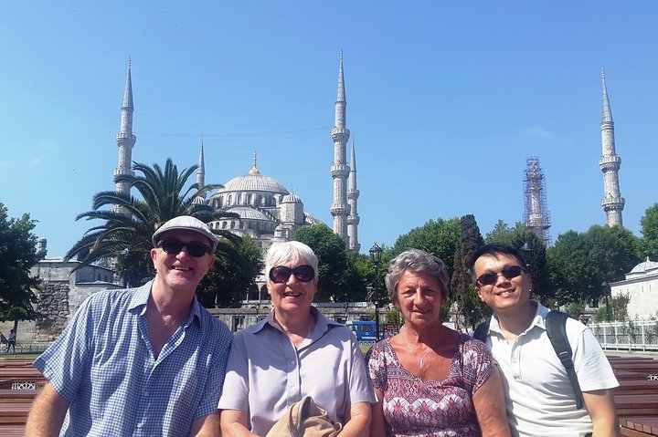 Croisière sur le Bosphore au coucher du soleil incluse dans la visite historique tout-en-un d'Istanbul