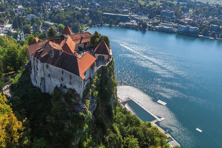 Slovénie en un jour Bled Postojna Predjama petit groupe van depuis Ljubljana