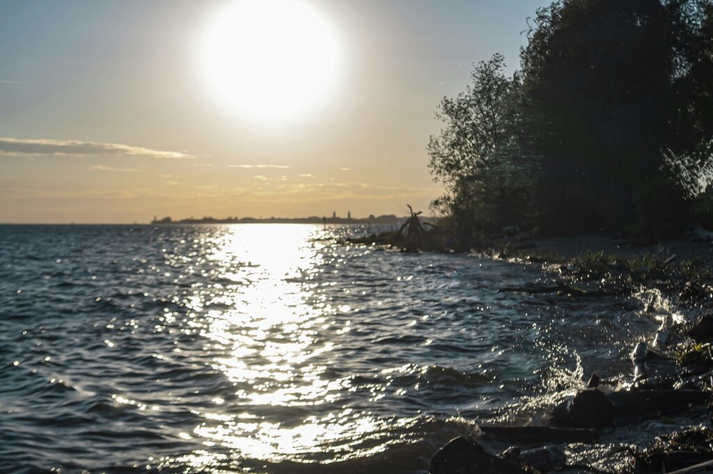 Coucher de soleil sur le lac de Constance à Bregenz