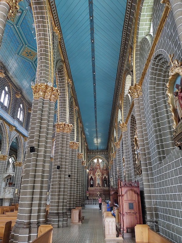 Basílica Inmaculada Concepción – Parque Principal, Jardín, Antioquia, Colombie (photo 2)