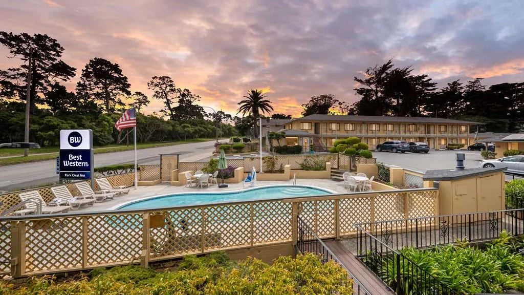 Best Western Park Crest Inn – 1100 Munras Avenue (photo 1)