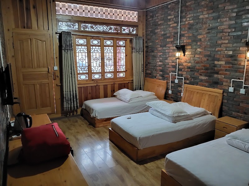 Cha Ma Ke Zhan – Yachajiao, Yongsheng, Hutiaoxia, Shangri-La, Yunnan, Chine (photo 2)