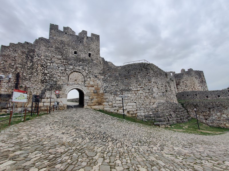 Château de Berat (Kala) – Kala, Berat, Albania (photo 2)