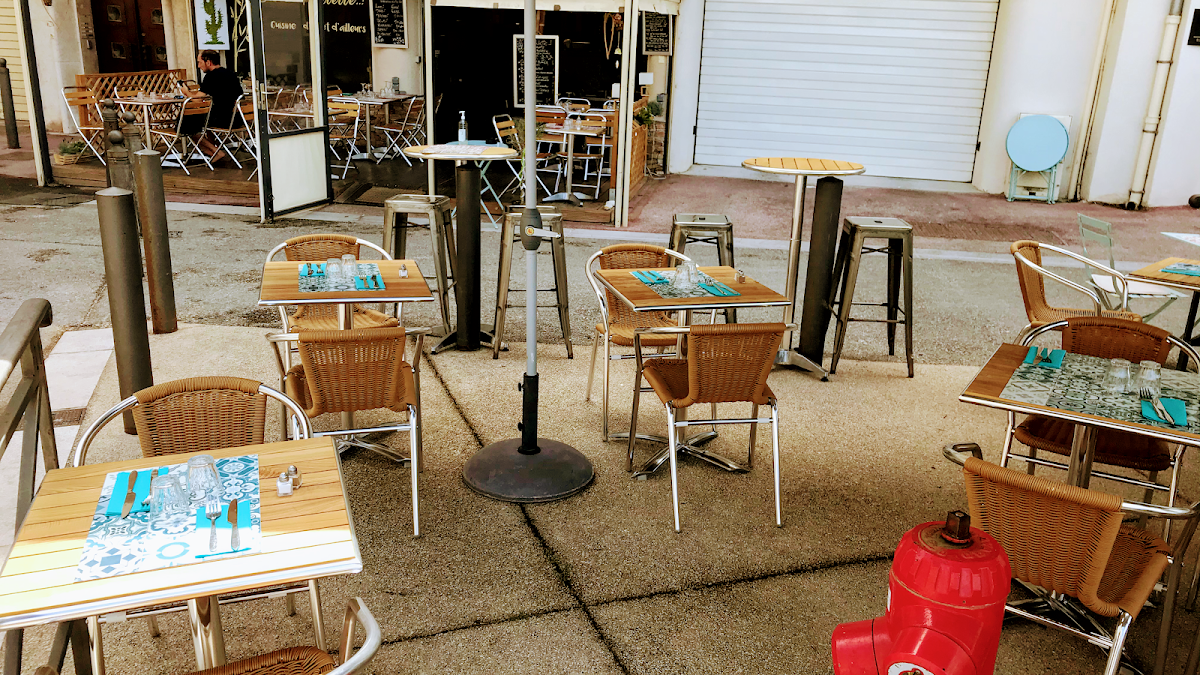 Chez Poulette a Cassis – Pl. Montmorin, 13260 Cassis, France (photo 1)