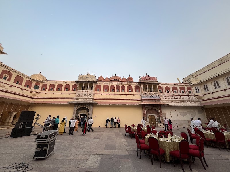 City Palace de Jaipur – Gangori Bazaar, J.D.A. Market, Kanwar Nagar, Jaipur, Rajasthan 302002, India (photo 3)
