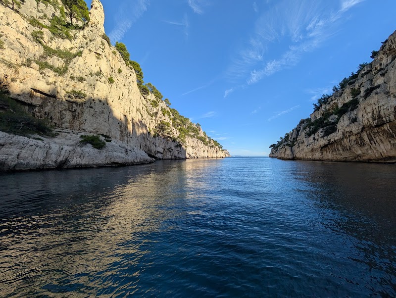 Croisière des Calanques de Cassis – Quai Saint-Pierre, 13260 Cassis, France (photo 2)
