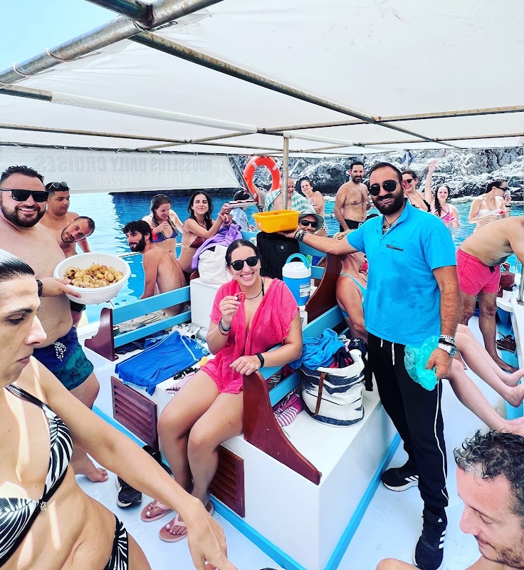 Excursion bateau vers les criques – Depart port de Katapola, Amorgos (photo 1)