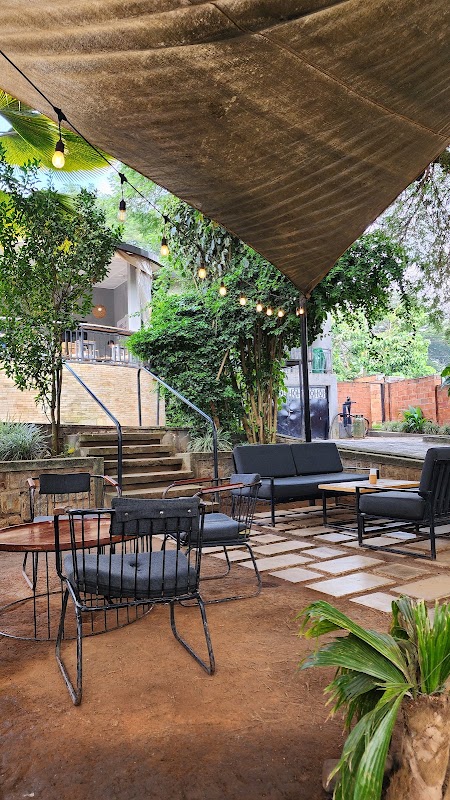Experience cafe Question Coffee – 8 KG 8 Ave, Kigali (photo 1)