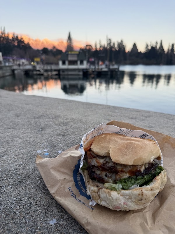 Fergburger – 42 Shotover Street, Queenstown 9300, Nouvelle-Zélande (photo 3)