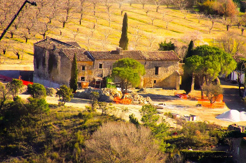 Gordes – 84220 Gordes, France (photo 2)