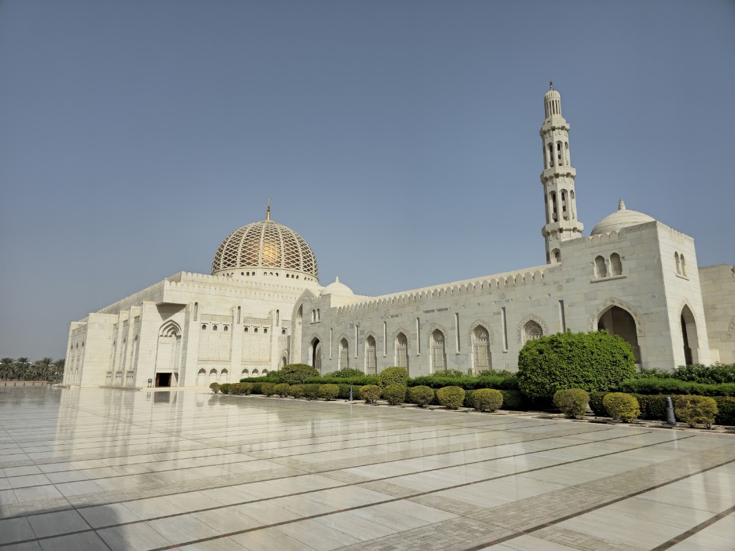 Grande Mosquée du Sultan Qabus – Sultan Qaboos Rd, Muscat, Oman (photo 1)