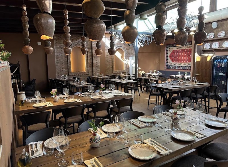 Jarna Traditional Restaurant (Tirana) – Rruga Fortuzi, Tiranë 1001, Albania (photo 2)