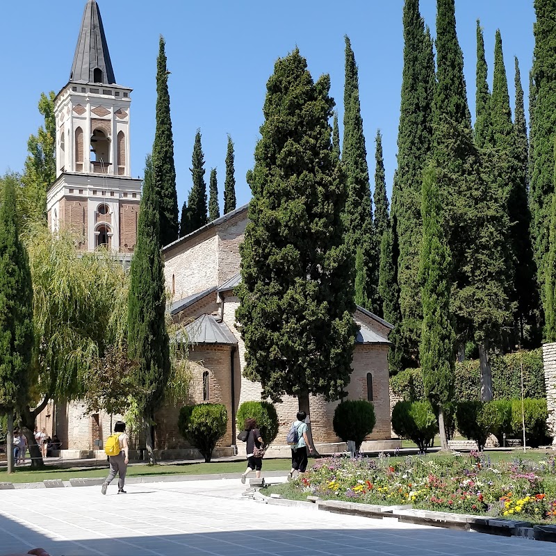 Kakhétie : Sighnaghi, Bodbe et le vin qvevri – Sighnaghi, Kakhétie (photo 3)