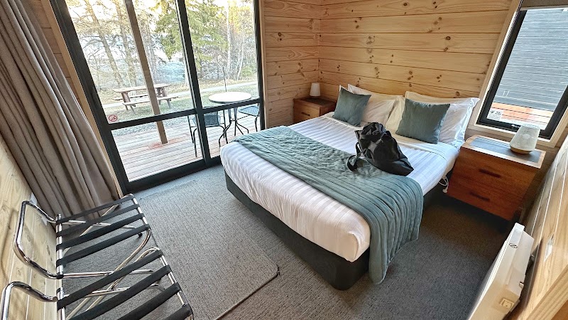 Lakes Edge Holiday Park – 2 Lakeside Drive, Lake Tekapo 7945, Nouvelle-Zélande (photo 2)