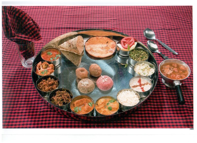 Laxmi Misthan Bhandar – 98-99, Johari Bazar Rd, Bapu Bazar, Jaipur 302003 (photo 2)