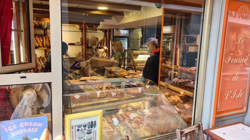 Marché de L'Isle-sur-la-Sorgue – Quai Jean Jaurès, 84800 L'Isle-sur-la-Sorgue, France (photo 3)