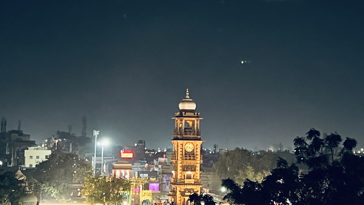 Marche Sardar et tour de l'Horloge – 72VF+P8J Sardar market, Clock tower Girdikot, Ghantaghar, Rawaton Ka Bass, Jodhpur, Rajasthan 342001, India (photo 1)