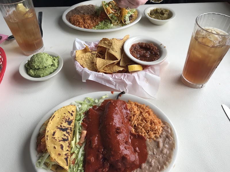 Mary & Tito's Cafe – 2711 4th St NW, Albuquerque, NM 87107, États-Unis (photo 2)