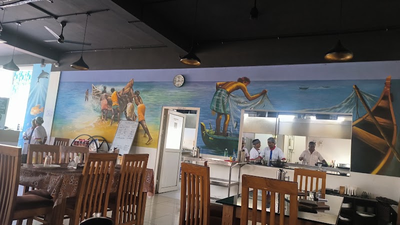 Matsyafed Kerala Seafood Cafe – 9XVP+757, Kazhakootam - Inchivila Bypass, Vizhinjam, Kovalam, Venganoor, Kerala 695521, India (photo 3)