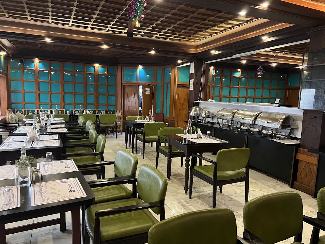 MUNNAR SAMRUDHI RESTAURANT – Hillview Building, A M Road, near KSRTC Bus Depot, Moolakadai, Munnar, Kerala 685612, India (photo 1)