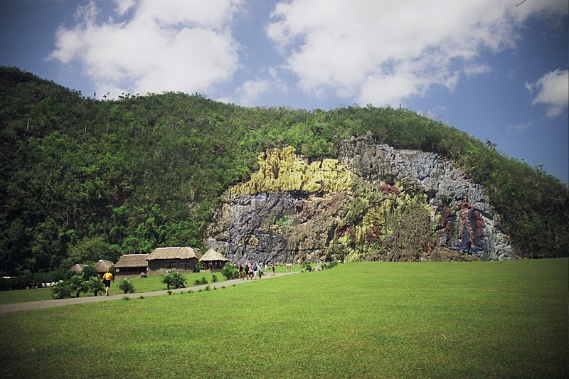 Mural of Prehistory – J794+RV5, Vinales, Cuba (photo 3)
