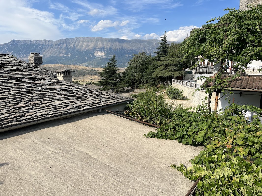 Old Town Hotel Gjirokastër – Old Town Hotel, vieille ville, Gjirokastër, Albanie (photo 1)