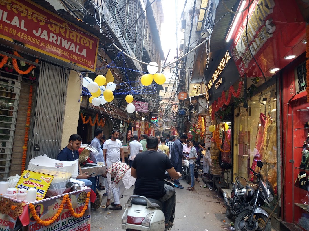 Paranthe Wali Gali – Paranthe Wali Gali, Chandni Chowk, Delhi, 110006 (photo 1)