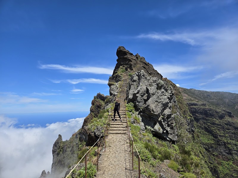 Pico do Arieiro vers Pico Ruivo (PR1) – Pico do Arieiro, 9030, Portugal (photo 2)