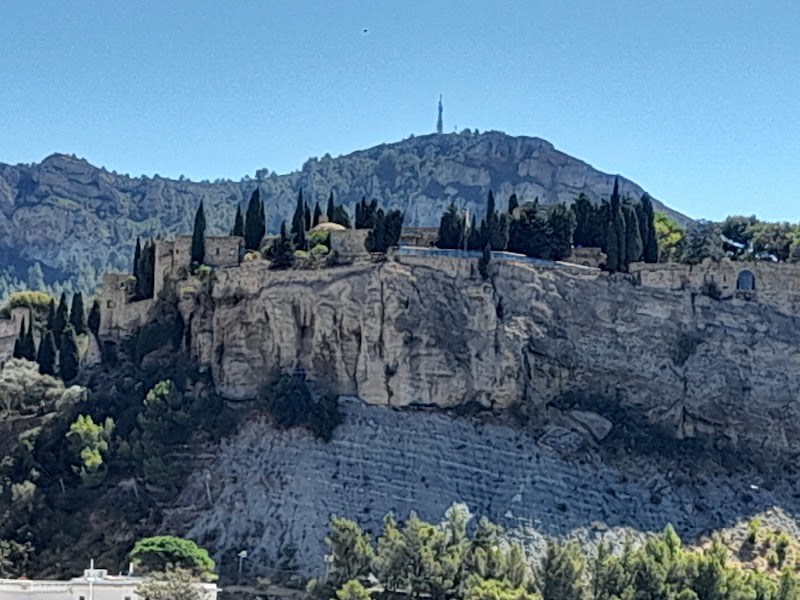 Port de Cassis – Quai des Moulins, 13260 Cassis, France (photo 3)