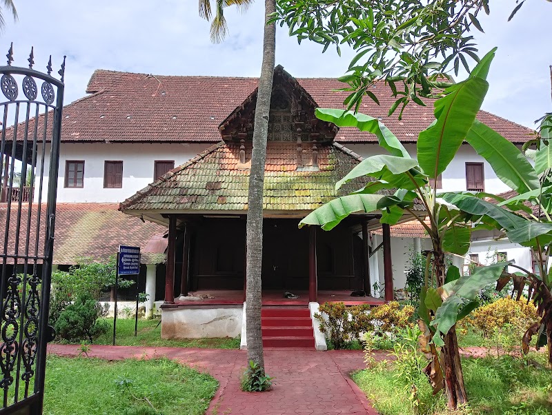 Puthen Maliga Palace Museum – Near, Padmanabhaswamy Temple Road East Fort, Pazhavangadi Fort Palace Complex, Fort, East Fort, Pazhavangadi, Thiruvananthapuram, Kerala 695023, India (photo 2)