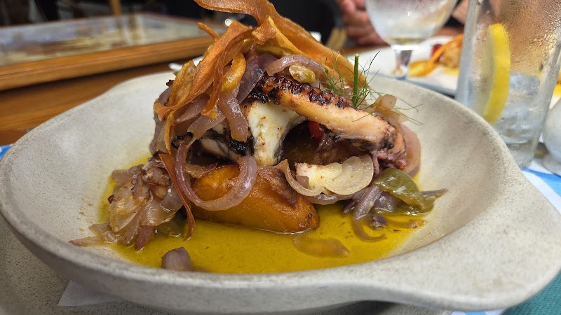 Restaurante O Tapassol – R. Velha da Ajuda 12, São Martinho, 9000-115 Funchal, Portugal (photo 3)