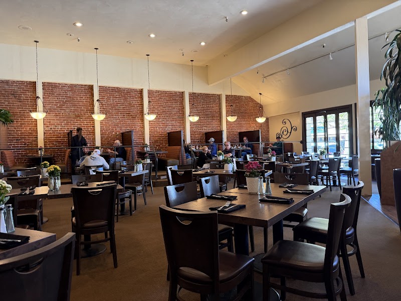 Rosine's Restaurant – 434 Alvarado St, Monterey, CA 93940, USA (photo 2)