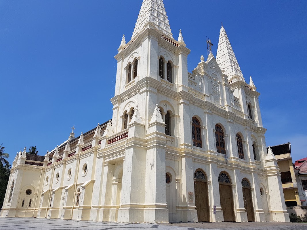 Santa Cruz Roman Catholic Latin Cathedral Basilica, Kochi – X67V+W4G, Bastian St, Fort Nagar, Fort Kochi, Kochi, Kerala 682001, India (photo 1)