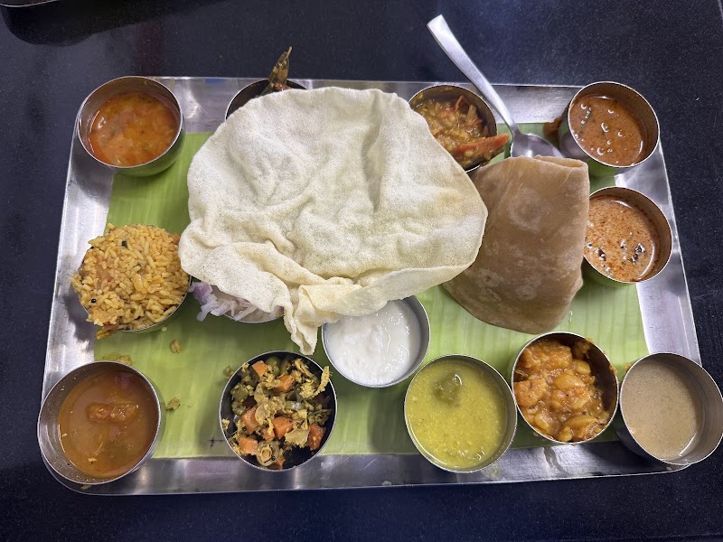Saravana Bhavan – Market, MG Rd, Nullatanni, Munnar, Kannan Devan Hills, Kerala 685612, India (photo 3)