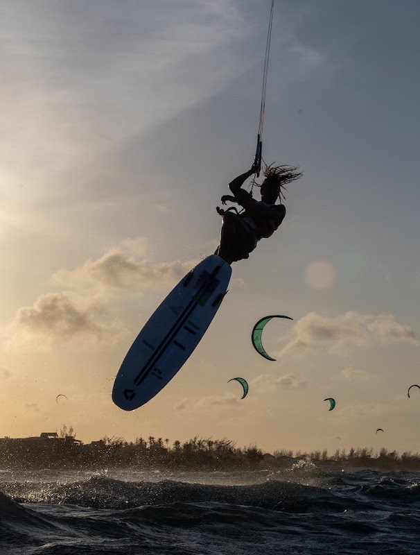 Session windsurf a Essaouira (Explora Watersports) – Boulevard Mohamed V, Essaouira 44000, Maroc (photo 2)